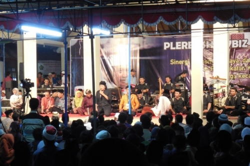 Cak Nun di Pengajian Perpisahan KKN Pleret