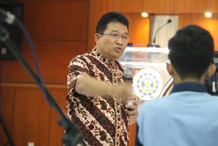kang_yoto_the_role_of_religious_leaders_in_sustainable_development_uad.jpg