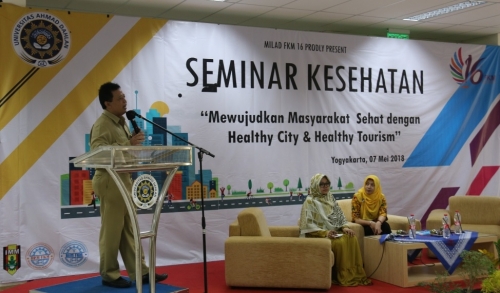 peringati_milad_ke-16_fkm_selenggarakan_seminar_kesehatan.jpg