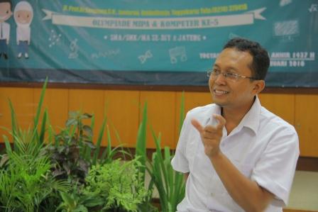 uad_minat_terhadap_penguasaan_keilmuan_dasar_seperti_fisika_biologi_dan_matematika_makin_meningka.jpg